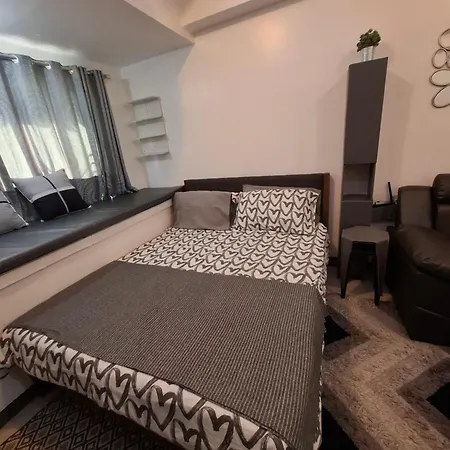 Quin'S Staycation One Bedroom Unit